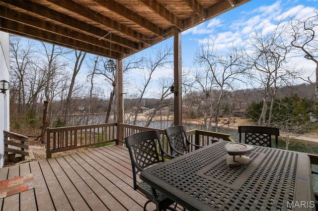 1355 S Lake Sherwood Drive, Marthasville, MO 63357