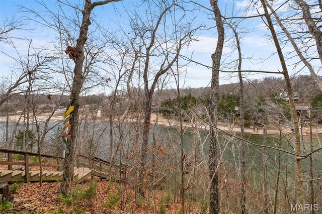 1355 S Lake Sherwood Drive, Marthasville, MO 63357