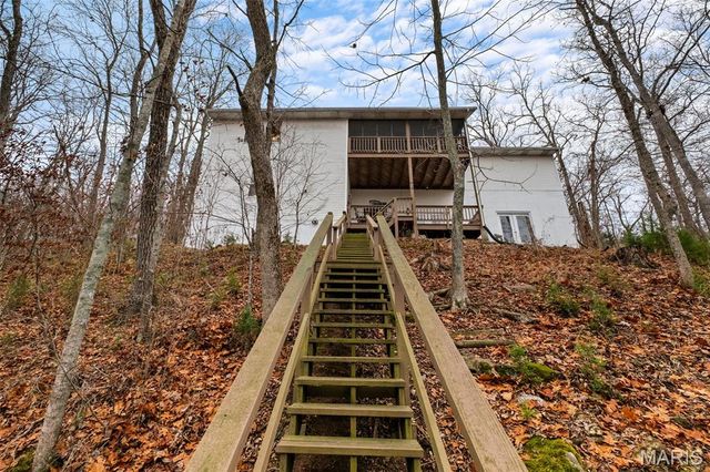 1355 S Lake Sherwood Drive, Marthasville, MO 63357