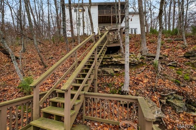 1355 S Lake Sherwood Drive, Marthasville, MO 63357