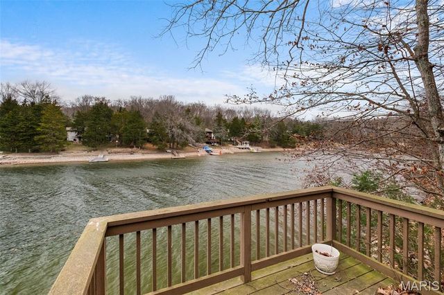 1355 S Lake Sherwood Drive, Marthasville, MO 63357