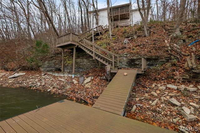 1355 S Lake Sherwood Drive, Marthasville, MO 63357