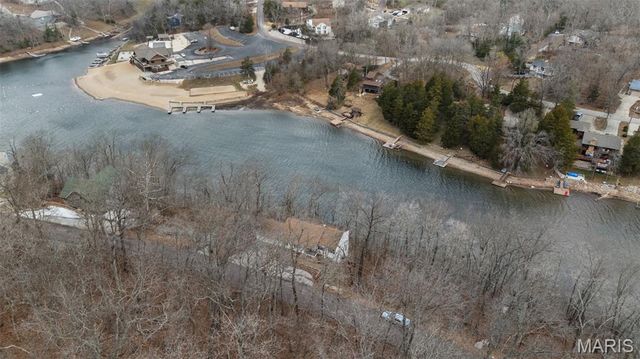 1355 S Lake Sherwood Drive, Marthasville, MO 63357