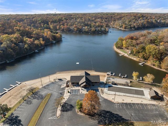 1355 S Lake Sherwood Drive, Marthasville, MO 63357