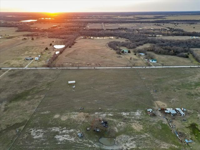 1337 VZ County Road 3908, Wills Point, TX 75169