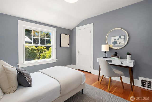 3141 Broadway E, Seattle, WA 98102