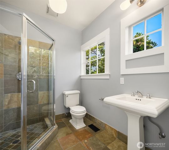 3141 Broadway E, Seattle, WA 98102
