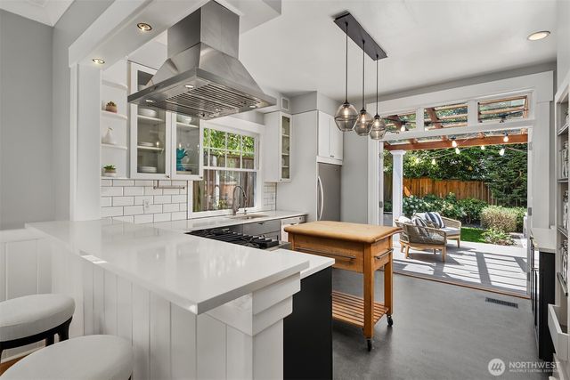 3141 Broadway E, Seattle, WA 98102