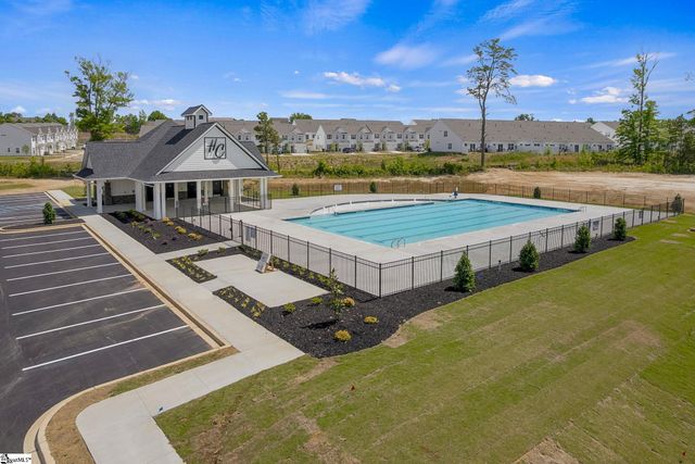 61 Woodcross Drive, Simpsonville, SC 29681