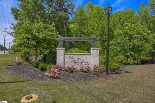 61 Woodcross Drive, Simpsonville, SC 29681