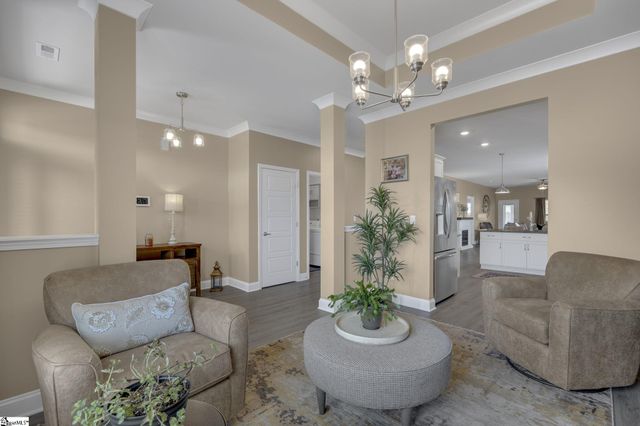 61 Woodcross Drive, Simpsonville, SC 29681