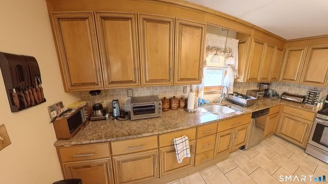 14 Shepard Road, West Hartford, CT 06110