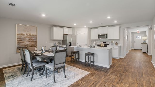 115 Aubrey Ave, Headland, AL 36345