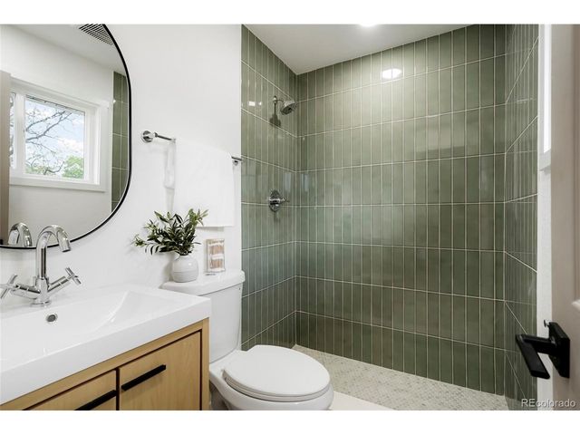 106 Emerald St, Broomfield, CO 80020