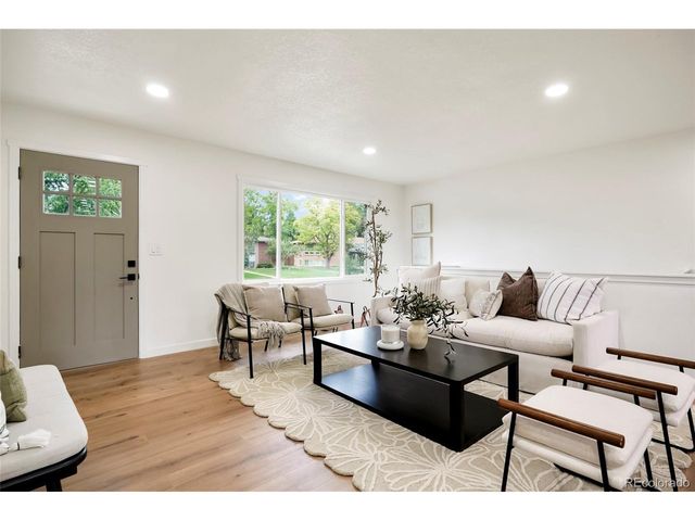 106 Emerald St, Broomfield, CO 80020