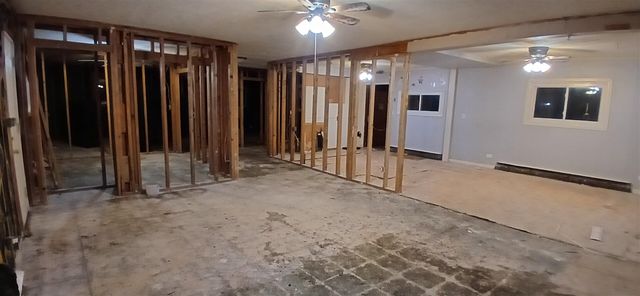 173 W Pine Street, Cedar Springs, MI 49319