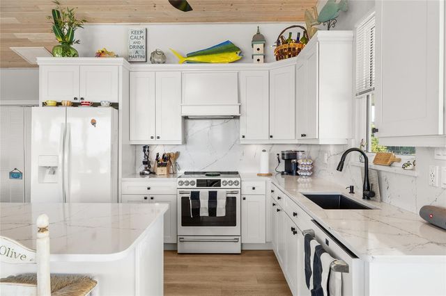 9712 LITTLE GASPARILLA ISLAND, Placida, FL 33946