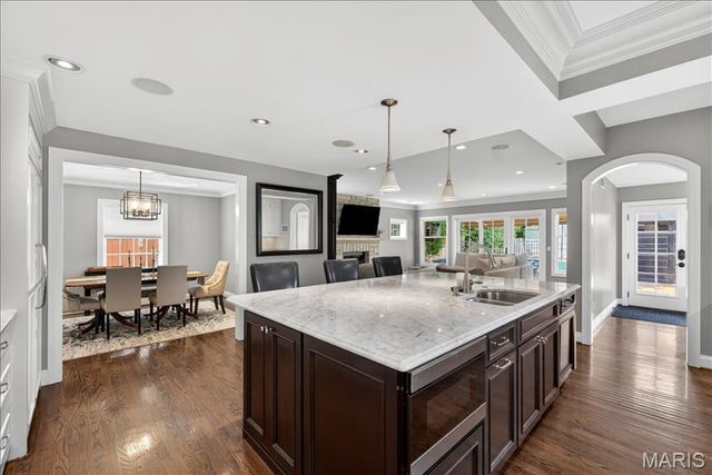 8125 Westmoreland Avenue, Clayton, MO 63105