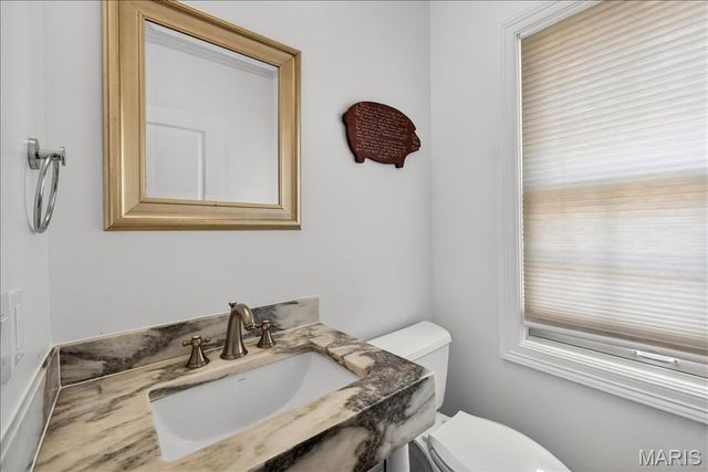 8125 Westmoreland Avenue, Clayton, MO 63105