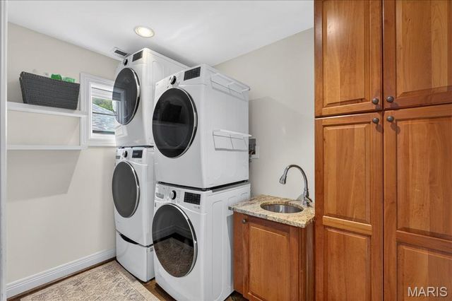8125 Westmoreland Avenue, Clayton, MO 63105