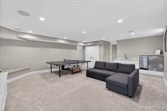 8125 Westmoreland Avenue, Clayton, MO 63105
