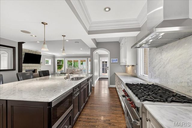 8125 Westmoreland Avenue, Clayton, MO 63105