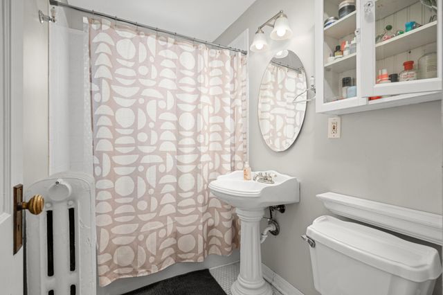 3542 Garfield Avenue 4, Minneapolis, MN 55408