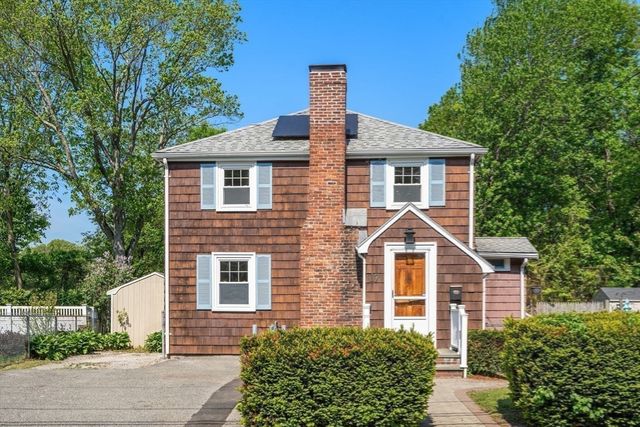 17 Myopia Road, Boston, MA 02136