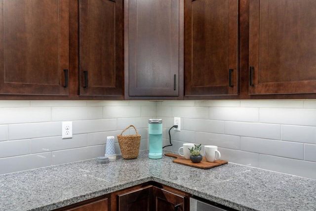 5955 S Farm Road 163 209b, Springfield, MO 65810