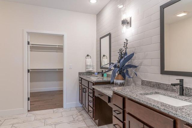 5955 S Farm Road 163 209b, Springfield, MO 65810