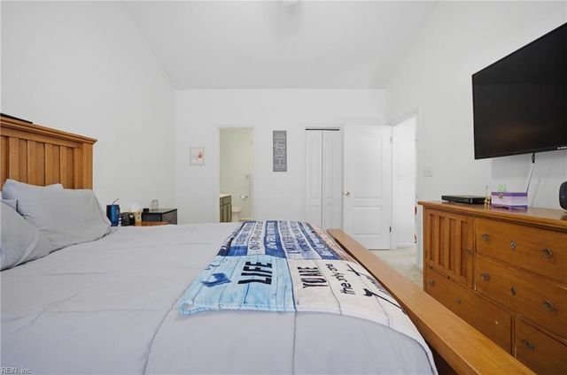 906 Hunley DR, Virginia Beach, VA 23462