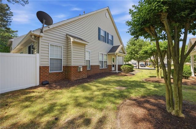 906 Hunley DR, Virginia Beach, VA 23462