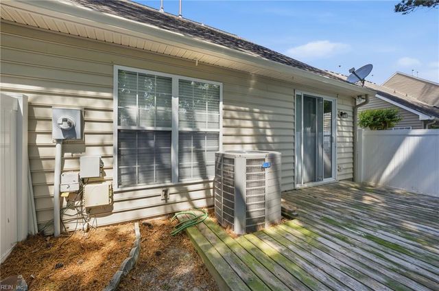 906 Hunley DR, Virginia Beach, VA 23462