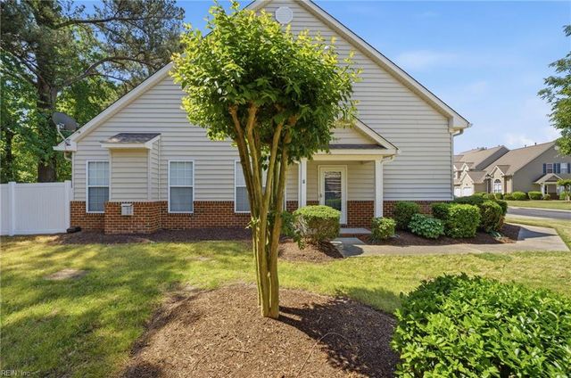 906 Hunley DR, Virginia Beach, VA 23462