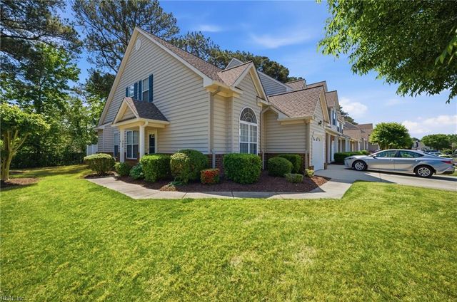 906 Hunley DR, Virginia Beach, VA 23462