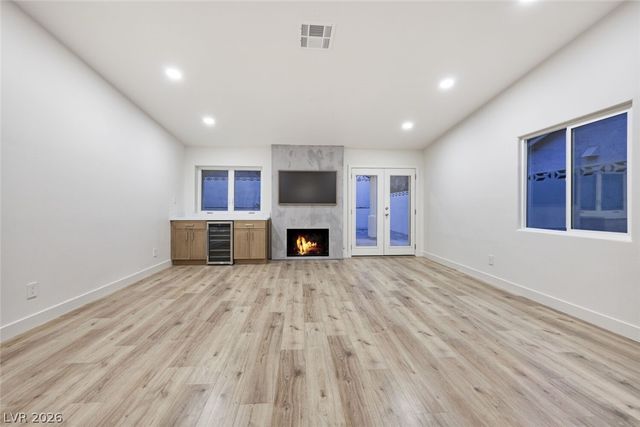 3155 Mountain Spring Road, Las Vegas, NV 89146