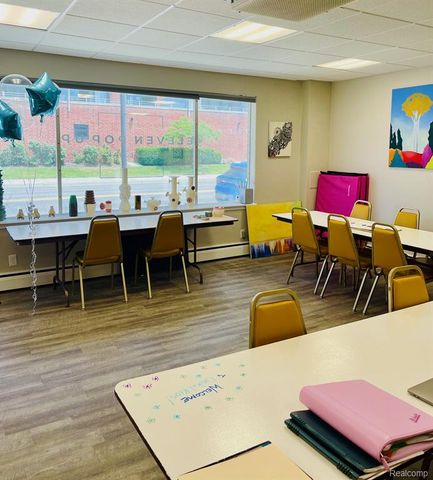 520 E 11 Mile Road, Royal Oak, MI 48067