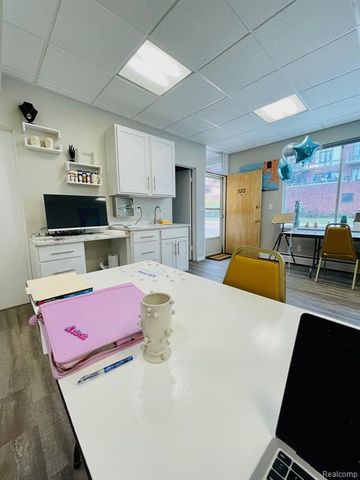520 E 11 Mile Road, Royal Oak, MI 48067