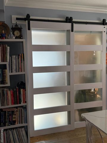 520 E 11 Mile Road, Royal Oak, MI 48067