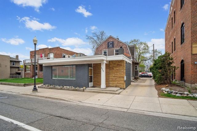 520 E 11 Mile Road, Royal Oak, MI 48067