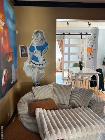 520 E 11 Mile Road, Royal Oak, MI 48067