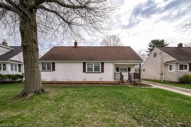 486 Royer Avenue NW, North Canton, OH 44720