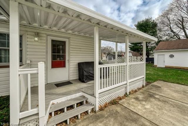 486 Royer Avenue NW, North Canton, OH 44720