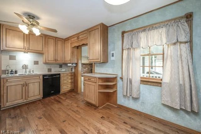 486 Royer Avenue NW, North Canton, OH 44720