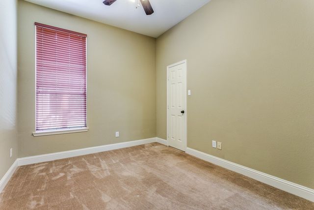 2609 Valencia Lane, Denton, TX 76210