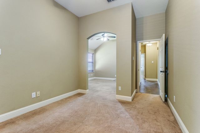 2609 Valencia Lane, Denton, TX 76210