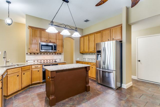 2609 Valencia Lane, Denton, TX 76210