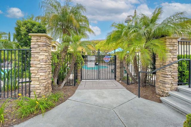 10334 Scripps Poway Pkwy 34, San Diego, CA 92131