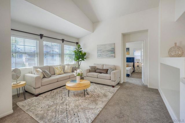 10334 Scripps Poway Pkwy 34, San Diego, CA 92131