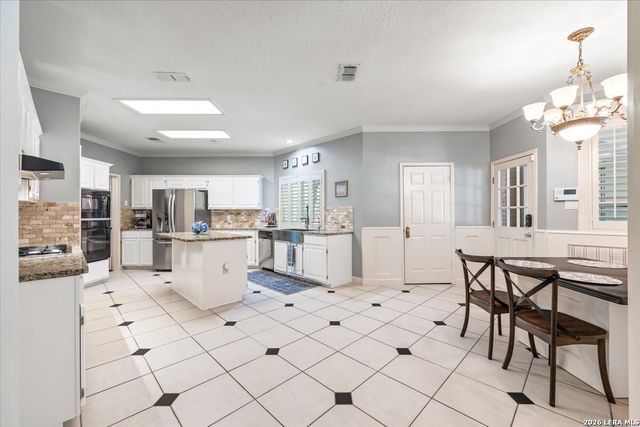 4527 Shavano Peak, San Antonio, TX 78230